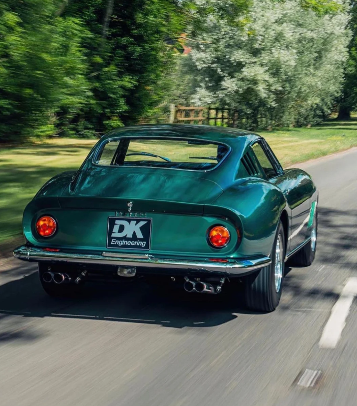 anna_343536's tweet photo. 1965 Ferrari 275 GTB
#oldcars #ferrari #carphotography https://t.co/iHROlQauLj