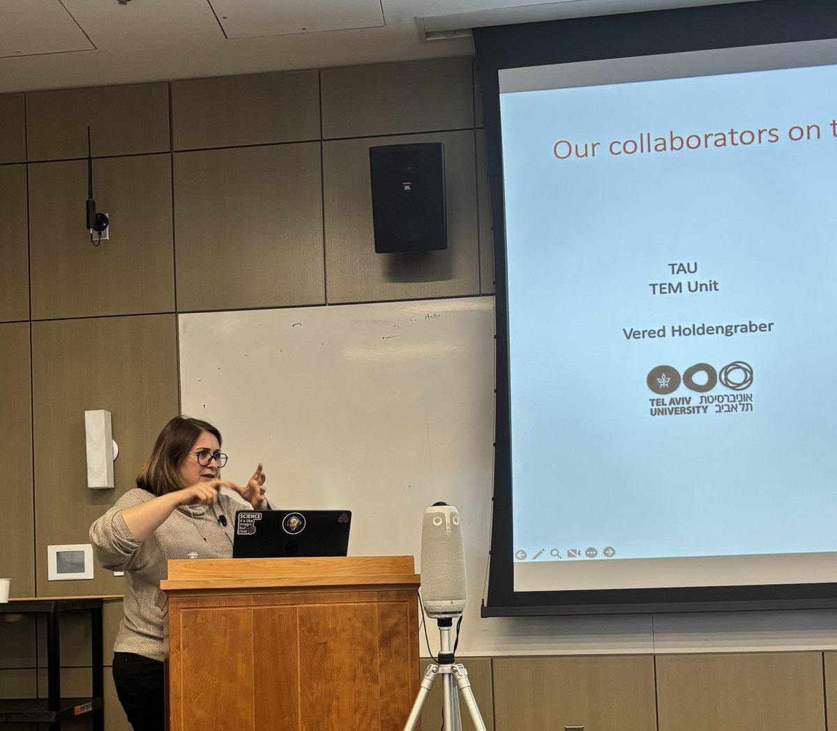 HigginsLabHMS's tweet image. Our lab had the pleasure of hosting @AnatHerskovits for our department seminar today! Your talk was outstanding and very engaging. Thanks for sharing your work with us on pathogen-phage cooperation. We hope you enjoyed connecting with our faculty and trainees here at HMS!