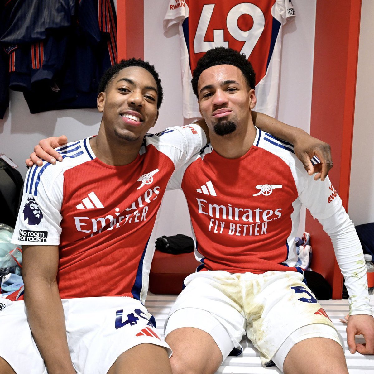 Nwaneri 🤝 MLS

That’s the first time two English teenagers have combined for a goal in Champions League history.

Made in Hale End ❤️