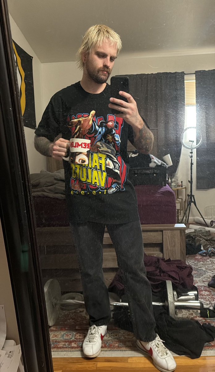 JakeEdge509's tweet image. It’s my birthday. 34 years on earth 15 years straight edge