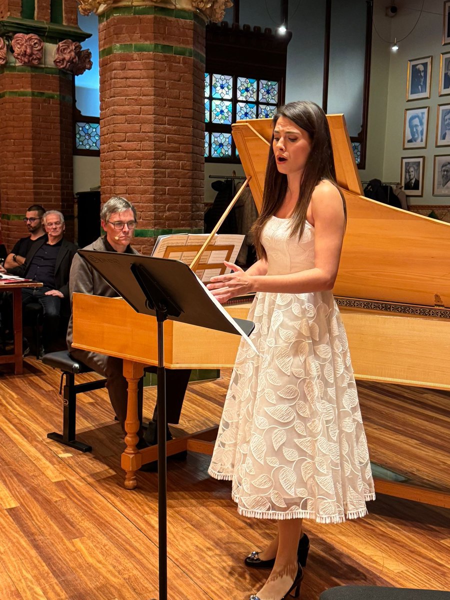 vespresdarnadi's tweet photo. IMPORTANT!

Ja tenim nova data per al concert amb #SerenaSáenz a @palaumusicacat que vam haver de cancel·lar el febrer.

El recital tindrà lloc el 7 de juliol a les 20 h i podreu usar les mateixes entrades.

Ens alegrem molt de la recuperació de la Serena!

#barroc #antiga https://t.co/yzOAt5u3dq
