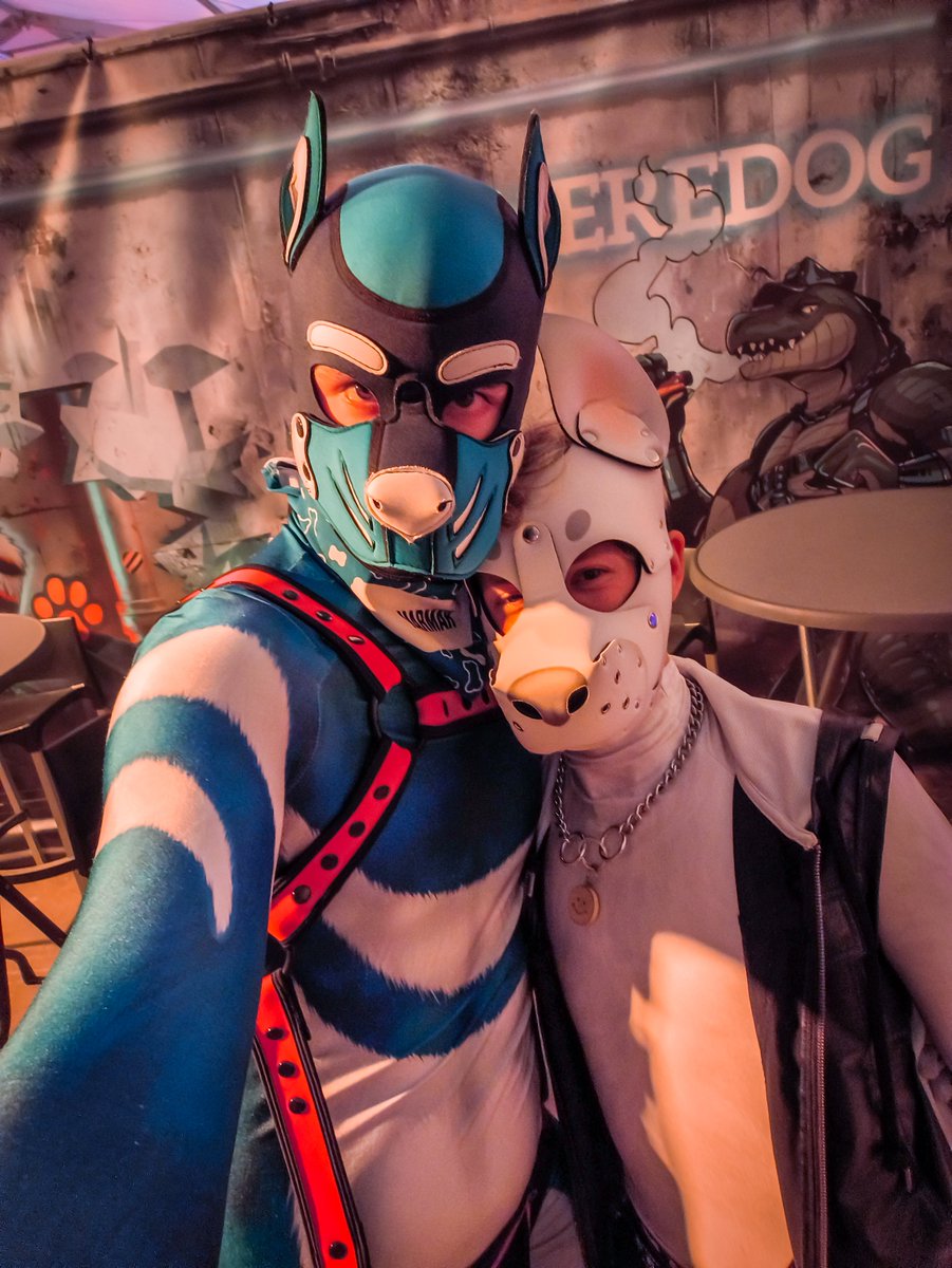 MarMar 🔜 FWA, CFZ (@pupmurmur) on Twitter photo Back home from Darklands! This year there were so many cute and hot pups 🥵🥰 so many good boys~
🐶: <a href="/MartiAfterBark/">Pup Marti 🔜 AC, Megaplex</a> <a href="/Mikalifish/">Mikalia</a> <a href="/PupLukeske/">KUTPUPPY</a> <a href="/PupBropix/">Bropix 🔜 GC, DoggyWeekend</a> Back home from Darklands! This year there were so many cute and hot pups 🥵🥰 so many good boys~
🐶: <a href="/MartiAfterBark/">Pup Marti 🔜 AC, Megaplex</a> <a href="/Mikalifish/">Mikalia</a> <a href="/PupLukeske/">KUTPUPPY</a> <a href="/PupBropix/">Bropix 🔜 GC, DoggyWeekend</a>