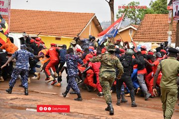 PrinceLusingah's tweet image. We condemn the repression in the Kawempe North by-elections, where militarization and JAT deployment undermine democracy, signaling institutional decay and a failing state. Urgent action is needed to protect electoral integrity and civil liberties.