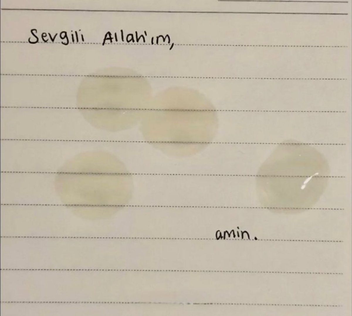 Dua ederken kendi haline acıdığın için ağlamak