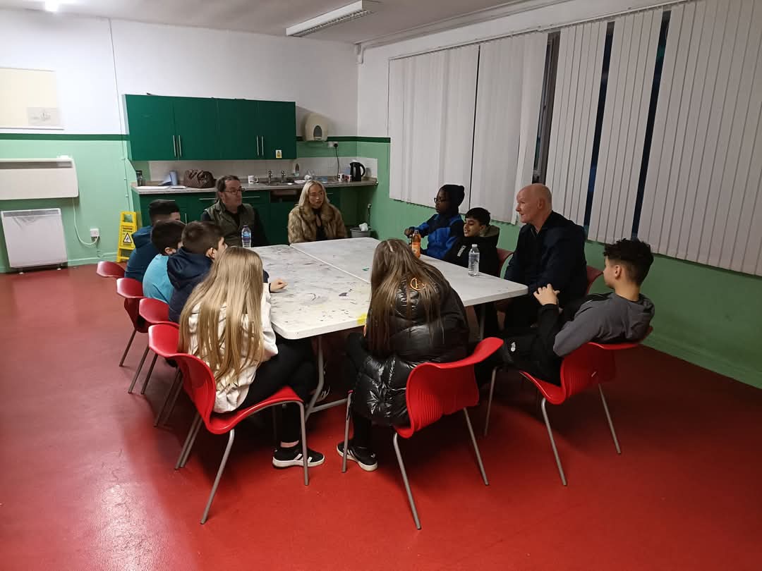 Tonight 3 of our volunteers gave a talk to <a href="/NUC_Glasgow/">NUC</a> at the Wyndford Hub Maryhill  8 boys &amp; 2 girls welcomed us, heard about our work with Glasgow’s homeless community &amp; asked some very thought-provoking questions. 
Big thanks to Darren for the invite and all his hard work .