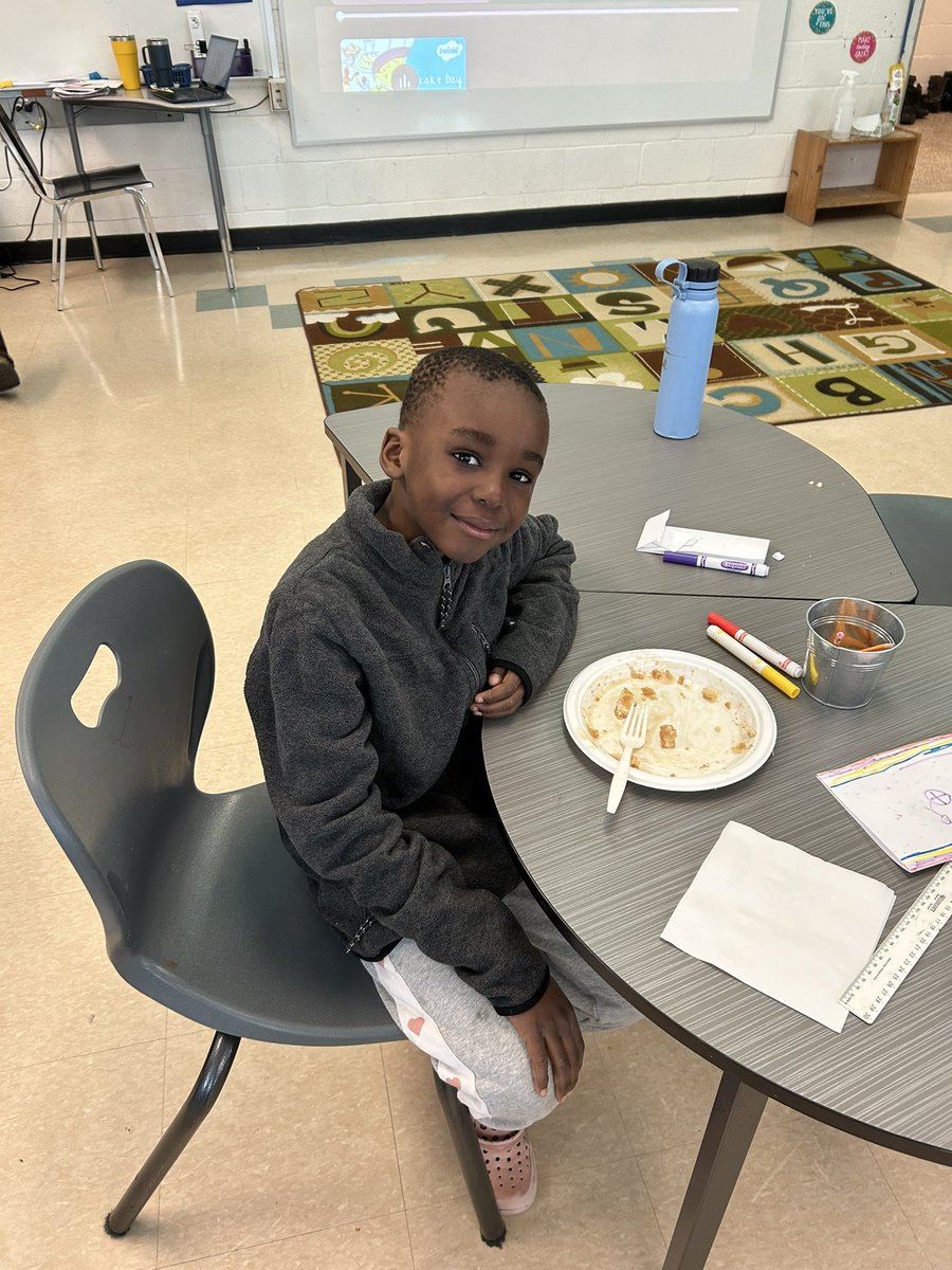 MsSTeacher1's tweet image. Happy Shrove Tuesday! It was so nice to spend this special day having all of the Grade 3’s together to share some yummy pancakes! @StElizabethOCSB