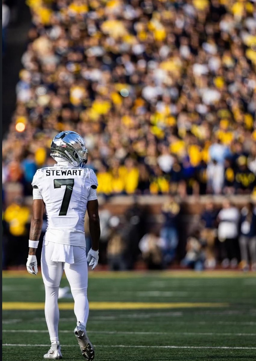 Kesean Bowman (@k3b02) on Twitter photo WOW! Extremely blessed to receive an offer from The University of Oregon🟡🟢🦆<a href="/RossDoug21/">Ross Douglas Sr.</a> <a href="/RashaadSamples/">CoachSamp</a> <a href="/cobysayyah/">Coby Sayyah</a> <a href="/cpw_BA/">CPW</a> <a href="/BuckFitz/">NPA/SUPERMAX 100</a> <a href="/ChadSimmons_/">ChadSimmons</a> <a href="/samspiegs/">Sam Spiegelman</a> <a href="/SWiltfong_/">Steve Wiltfong</a> WOW! Extremely blessed to receive an offer from The University of Oregon🟡🟢🦆<a href="/RossDoug21/">Ross Douglas Sr.</a> <a href="/RashaadSamples/">CoachSamp</a> <a href="/cobysayyah/">Coby Sayyah</a> <a href="/cpw_BA/">CPW</a> <a href="/BuckFitz/">NPA/SUPERMAX 100</a> <a href="/ChadSimmons_/">ChadSimmons</a> <a href="/samspiegs/">Sam Spiegelman</a> <a href="/SWiltfong_/">Steve Wiltfong</a>