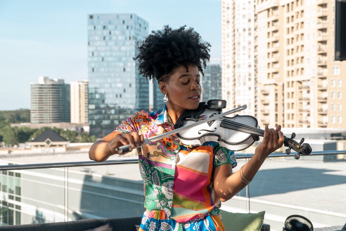 AtlantaTechWeek's tweet image. The smiles say it all. We&apos;re sharing some of our favorite moments from last year’s Atlanta Tech Week!  Will you be plugged in with us this year?#ATLTechWeek #BuildersInATL #TechInATL #ATW2025