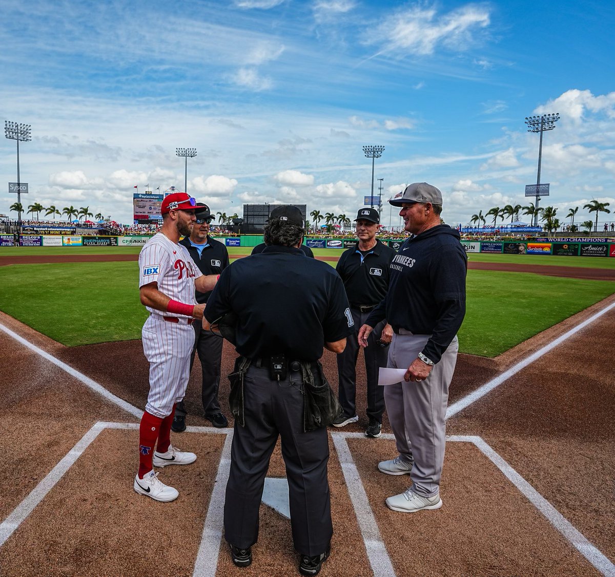 Roger Clemens (@rogerclemens) on Twitter photo Donāt know if it was a first time event that a Father / Son exchanged line up cards or not. But I can tell you that it sure was a treat for āThe Rocketā doing that with the Kid! Thanks again to āBoonieā (Aaron Boone) and āTopperā (Rob Thomson) for making it happen!
<a href="/Phillies/">Philadelphia Phillies</a> Donāt know if it was a first time event that a Father / Son exchanged line up cards or not. But I can tell you that it sure was a treat for āThe Rocketā doing that with the Kid! Thanks again to āBoonieā (Aaron Boone) and āTopperā (Rob Thomson) for making it happen!
<a href="/Phillies/">Philadelphia Phillies</a>