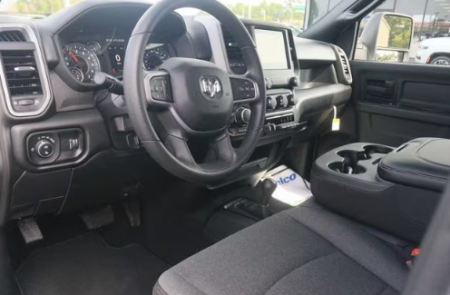 whitemotors175's tweet image. Tame the wild! No mountain too high, no valley too low for the 2024 Ram 2500 - where power is precision. See our inventory today: bit.ly/4bqplMQ

#ConquerAllTerrains 🏔️🚘