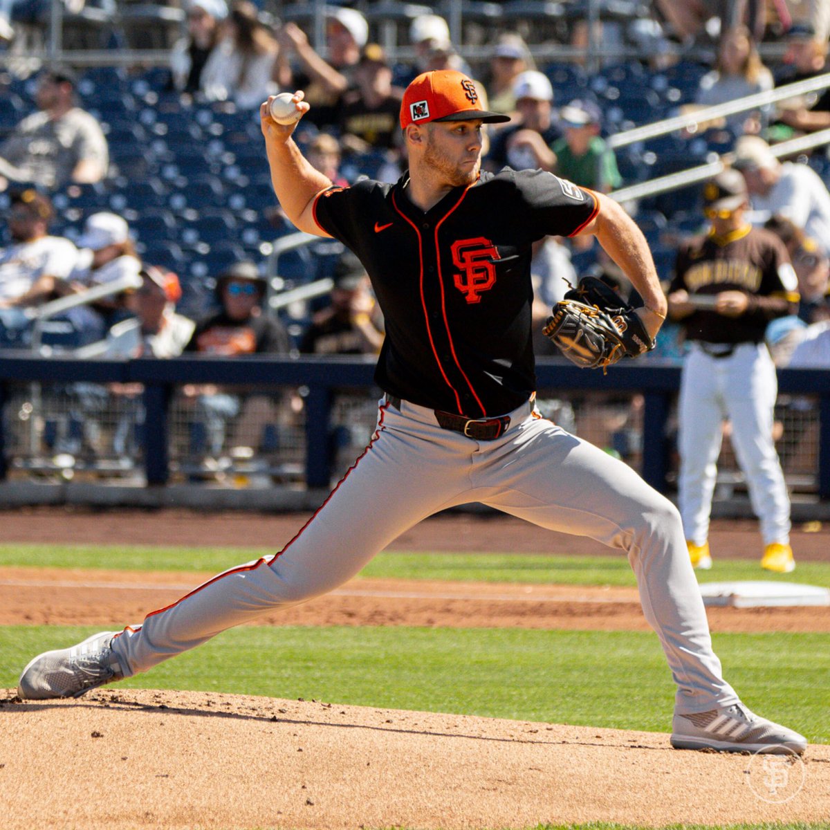 SFGiants's tweet image. Landen Roupp’s stats this Spring:

8.1 IP
1 H
0 R
11 K
0.24 WHIP

👀👀