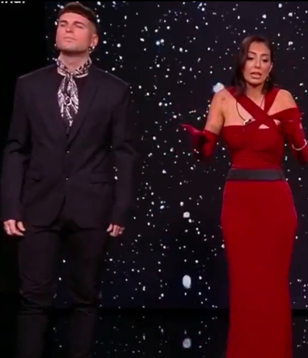 MarynaBarcelona's tweet image. Este ha sido su concurso' dormir, criticar e insultar y están en la final. SI GH fue malo, GH DÚO ha sido peor.
#GHFinal #GH4F