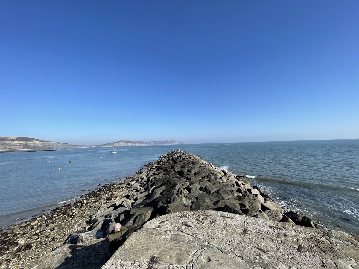 Almost felt like the south of France today. Almost …
 
#coast #dorset #dorsetcoast #lymeregis