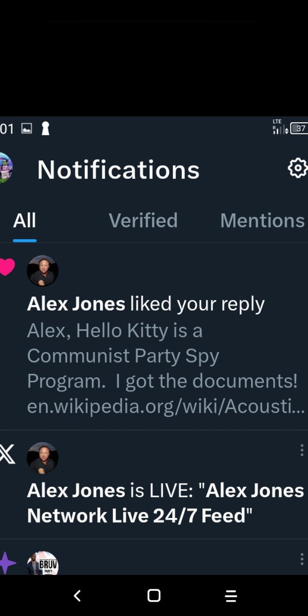 memeshowlive's tweet image. Alex Jones, and the 2nd best Chess player in the World like my posts. ;)