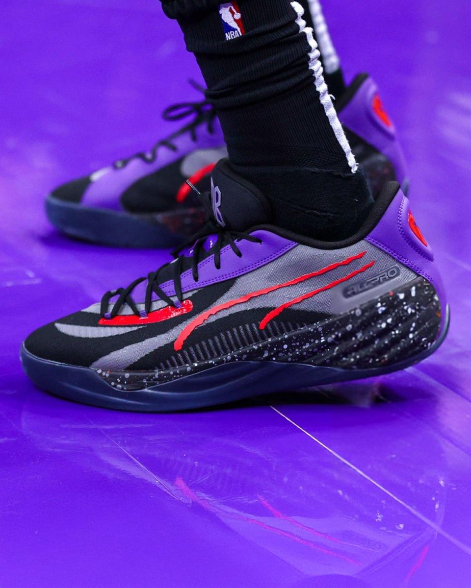 RJ Barrett wears his own PUMA All-Pro NITRO PE against the Magic 👾 <a href="/RjBarrett6/">Rj Barrett</a>