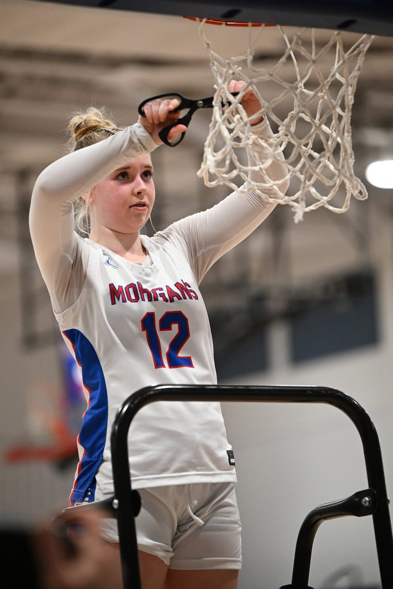 Trisha Kellogg (@kelloggtrisha) on Twitter photo Congrats to our girls at winning the regional title and punching their ticket to state!! We beat a talented John Marshall team that has really come along this year! Our team just has so many weapons and we are excited to bring it to Charleston!! <a href="/kayli_kellogg/">Kayli Kellogg</a> <a href="/CoachKellogg12/">Mark Kellogg</a> Congrats to our girls at winning the regional title and punching their ticket to state!! We beat a talented John Marshall team that has really come along this year! Our team just has so many weapons and we are excited to bring it to Charleston!! <a href="/kayli_kellogg/">Kayli Kellogg</a> <a href="/CoachKellogg12/">Mark Kellogg</a>