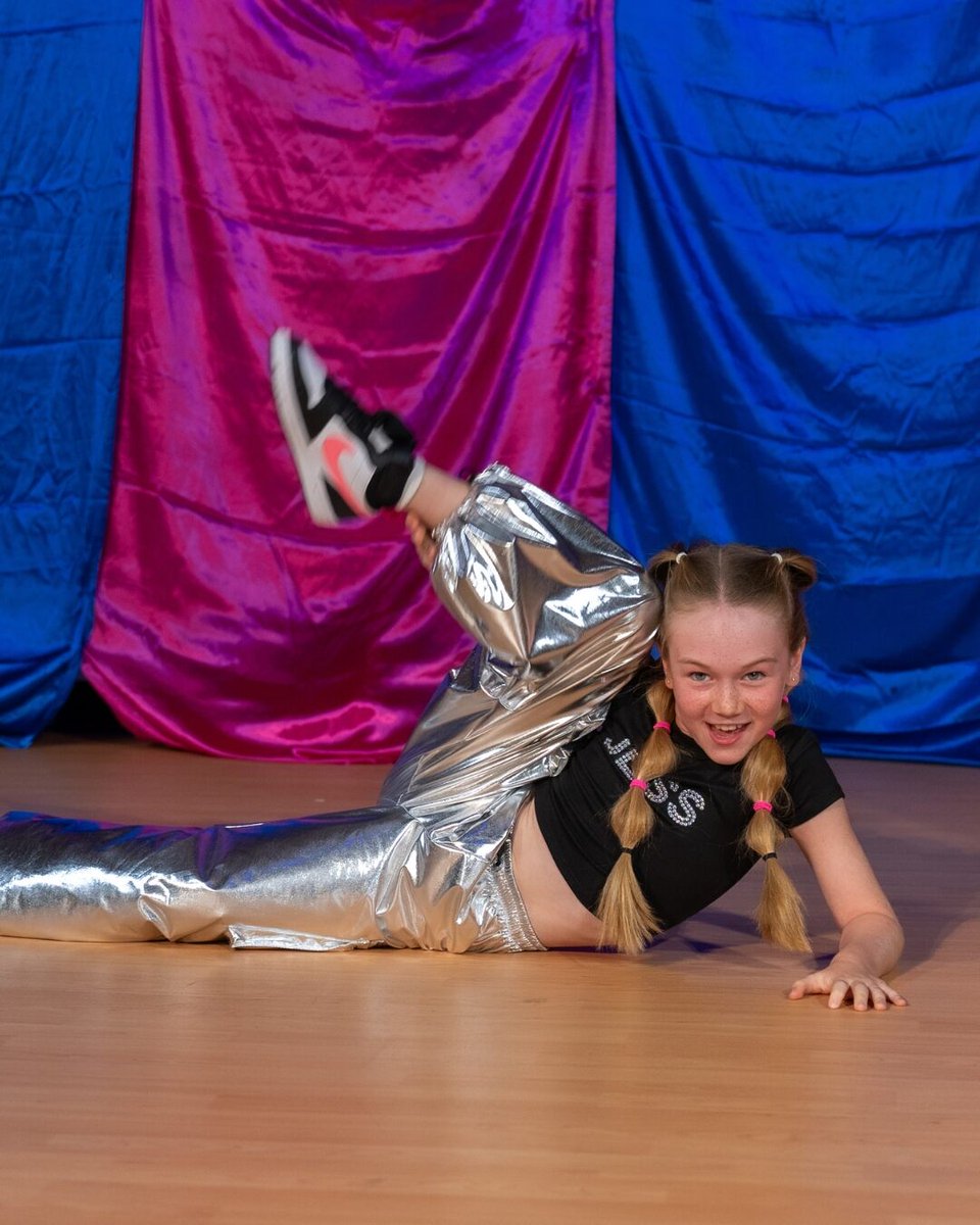 JESSDubai's tweet image. Our JESStravaganza in Primary was a dazzling display of creativity and confidence! The event featured stunning musical performances that captivated the audience and energetic dance routines.
To see the full collection of highlights click here - jess.sch.ae/news/