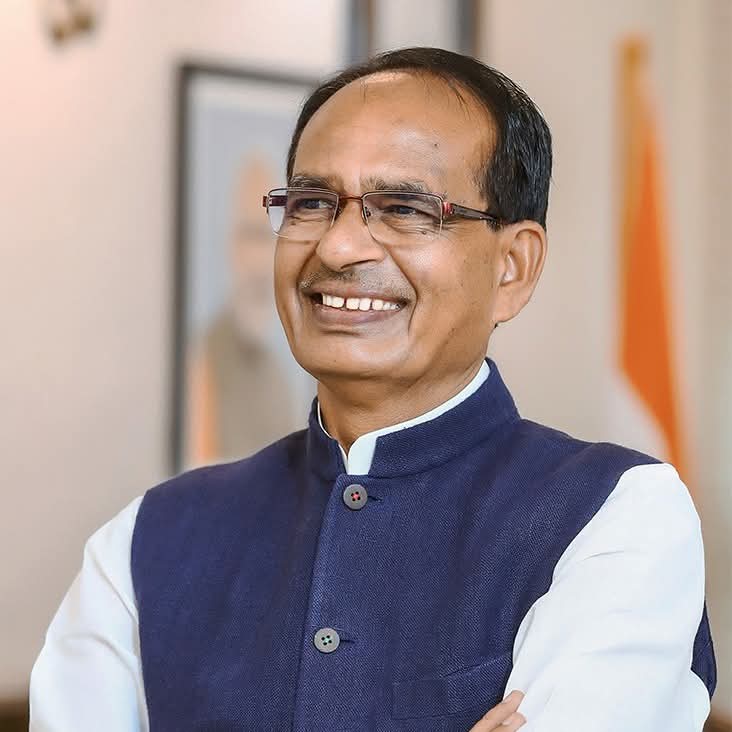 केंद्रीय कृषि, किसान कल्याण एवं ग्रामीण विकास मंत्री आदरणीय श्री <a href="/ChouhanShivraj/">Shivraj Singh Chouhan</a> जी को जन्मदिवस की हार्दिक बधाई एवं शुभकामनाएं।