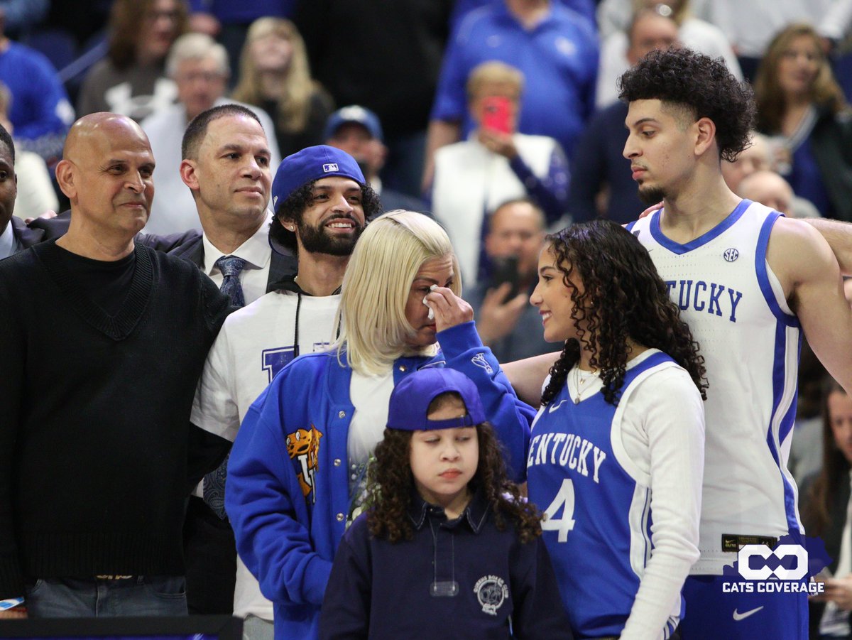 TimSmithCC's tweet image. Thank you to all of our Seniors! #bbn