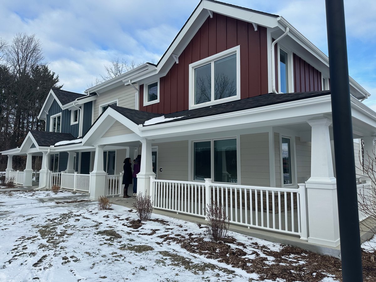 PHIUS1's tweet image. Congratulations to the Village Grove Apartments team! Your multifamily, new construction project in Trumansburg, New York is now Phius CORE 2021 Certified!

Aerial photo by Ari Kissiloff

#phius #passivehouse #phiuscore