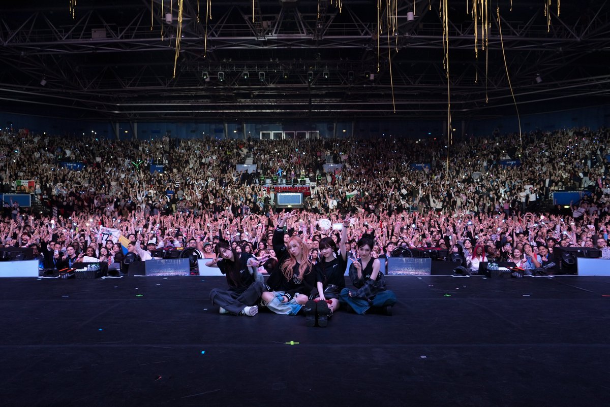 aespa_official's tweet photo. 2024-25 aespa LIVE TOUR – SYNK : PARALLEL LINE – in #PARIS

#aespa #æspa #에스파
#SYNK_PARALLELLINE
#SYNK_PARALLELLINE_in_PARIS
#aespa_SYNK_PARALLELLINE https://t.co/S1RKGWADFk