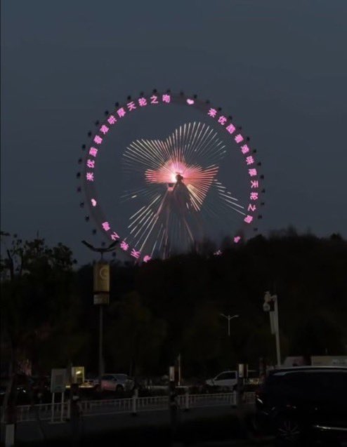 leedoohyuns's tweet photo. this is single handedly one of the best promotion of show i have ever seen in my entire life LIKE THIS IS INSANE https://t.co/W2iI735JJE