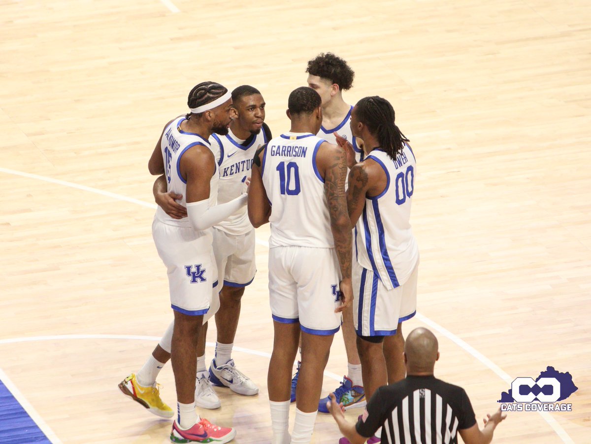 TimSmithCC's tweet image. The ‘Cats lead at halftime, 50-23