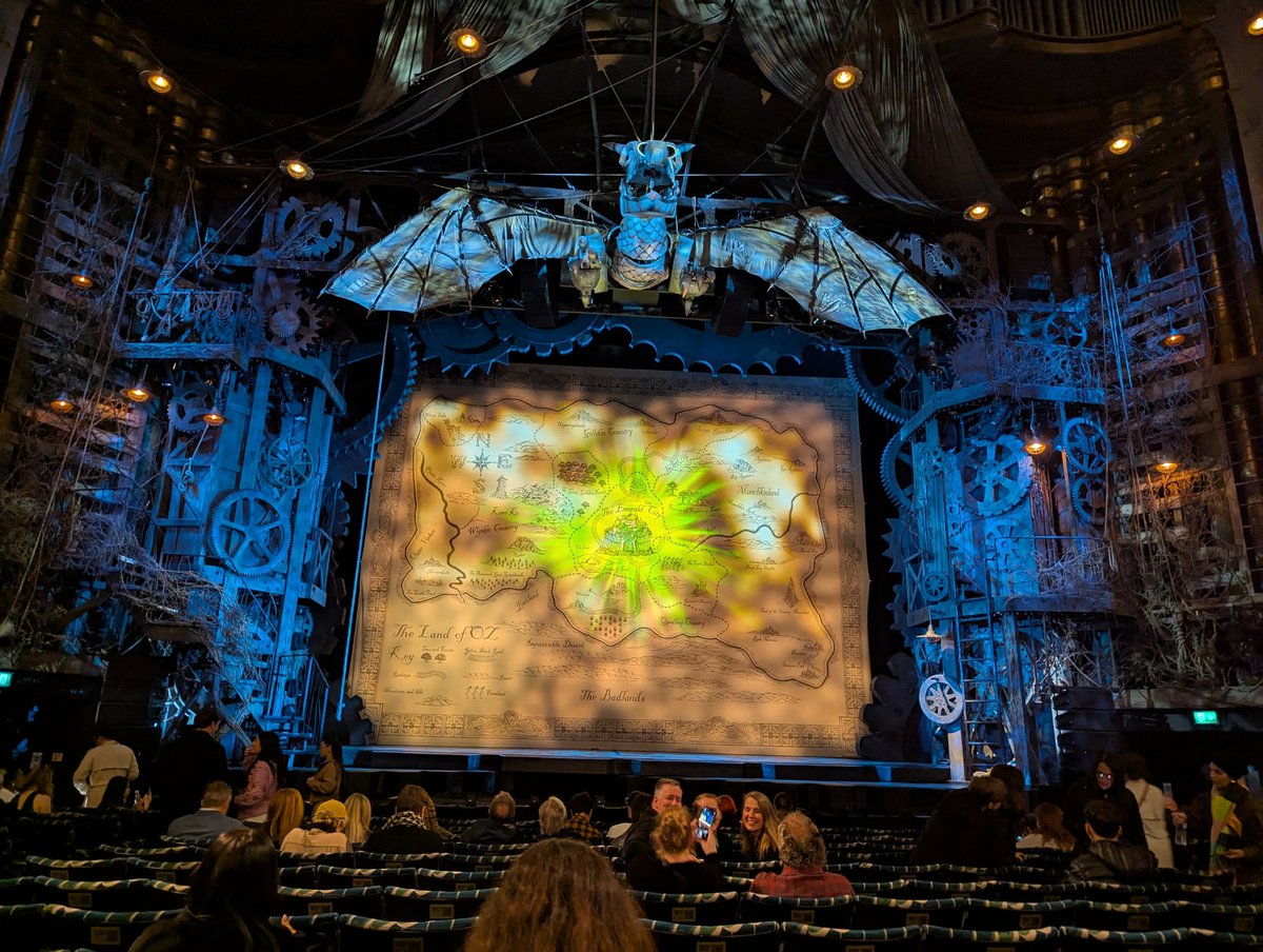 Normal service has resumed. At <a href="/ApolloVictoria/">Apollo Victoria Theatre</a> for <a href="/WickedUK/">Wicked UK</a> again!