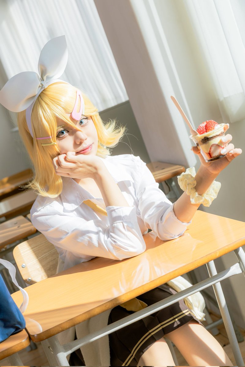 카가미네린 보틀케이크 🍰

📷: 강우리 <a href="/lary_proj_woori/">강우리 (Woo_ri)</a>
🧱: 젠스튜디오 <a href="/zenstudioinfo/">젠스튜디오</a>

#cos #cosplay  #VOCALOID #ボカロ #ボーカロイド #KamamineRin #鏡音リン #pjsekai #プロセカ #プロジェクトセカイ #ボトルケーキ #BottleCake