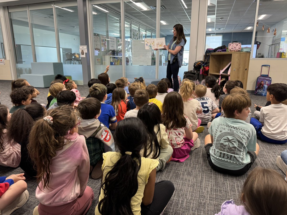 Fun times reading to students today as part of “Read Across America” week.