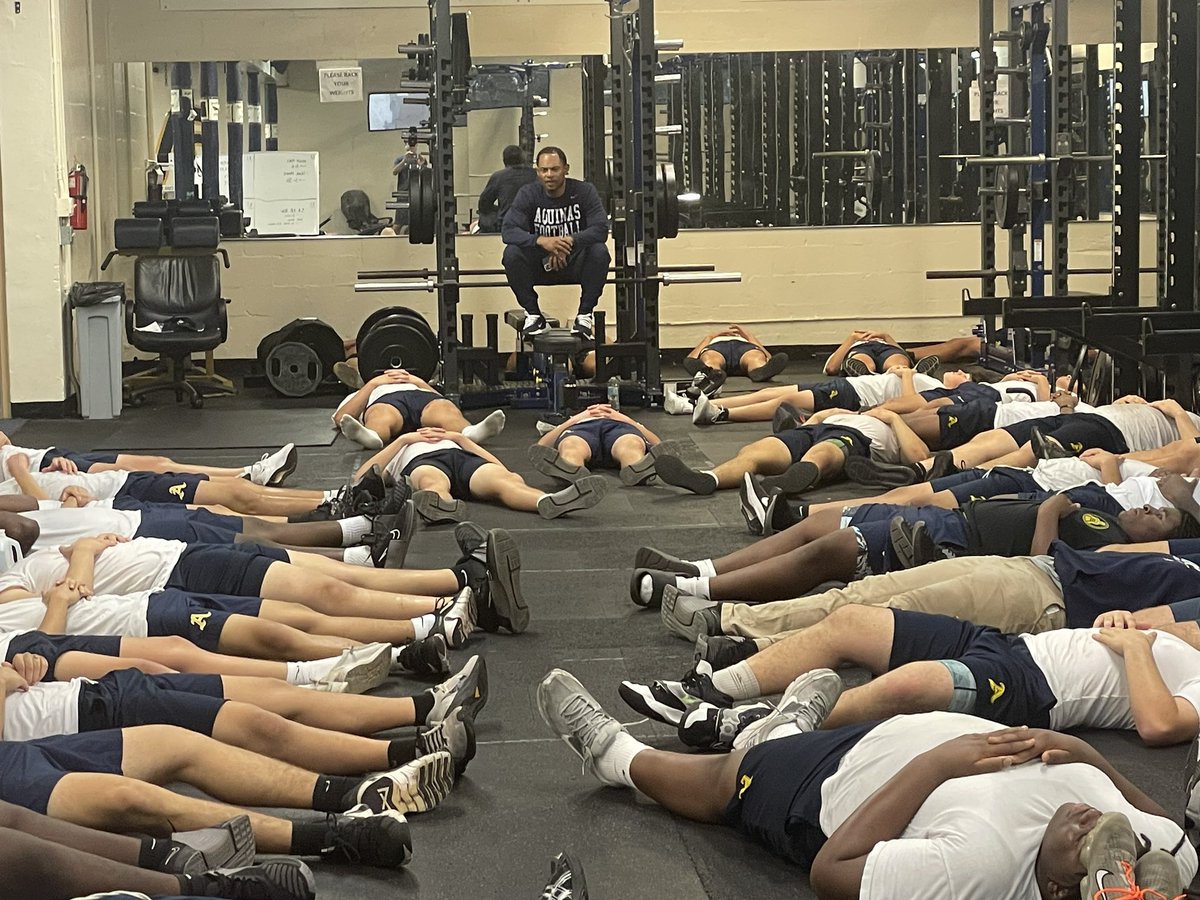 Aquinas Football (@sta_football) on Twitter photo 🔹🔸Competitive with Technique🔸🔹
🔹Tempo with Toughness🔹
🔸Resist the Temptation to Receive the Blessing🔸
#FTF
#Brotherly_Love
#YouGoWeGo
<a href="/CoachHarriott/">Roger Harriott</a> 🔹🔸Competitive with Technique🔸🔹
🔹Tempo with Toughness🔹
🔸Resist the Temptation to Receive the Blessing🔸
#FTF
#Brotherly_Love
#YouGoWeGo
<a href="/CoachHarriott/">Roger Harriott</a>