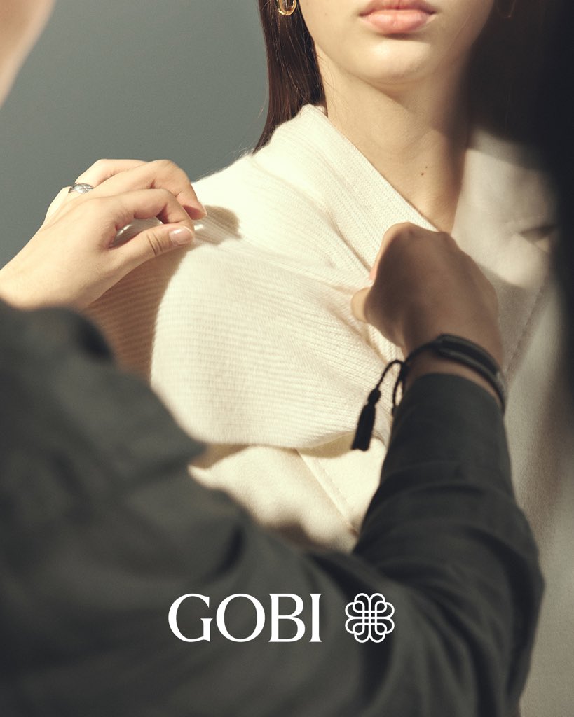 Did You Know You Can Wash Cashmere?

Investing in cashmere doesn’t mean high-maintenance! With the right care, you can keep your cashmere garments soft and beautiful. 

Here’s a quick guide:
Washing Cashmere
•Machine wash: Use the delicate cycle at 20°C (68°F), a gentle