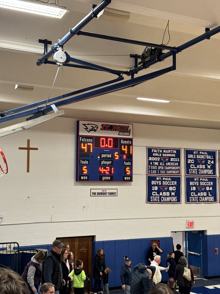 🚨 CIAC L Second Round 🚨 #ctgbb #ladiesexposurefirst 

FINAL
#7 St. Paul Catholic - 47
#10 Pomperaug - 41

Zola Cudjoe lead the way with 21 pts in St. Paul Catholics overtime victory!