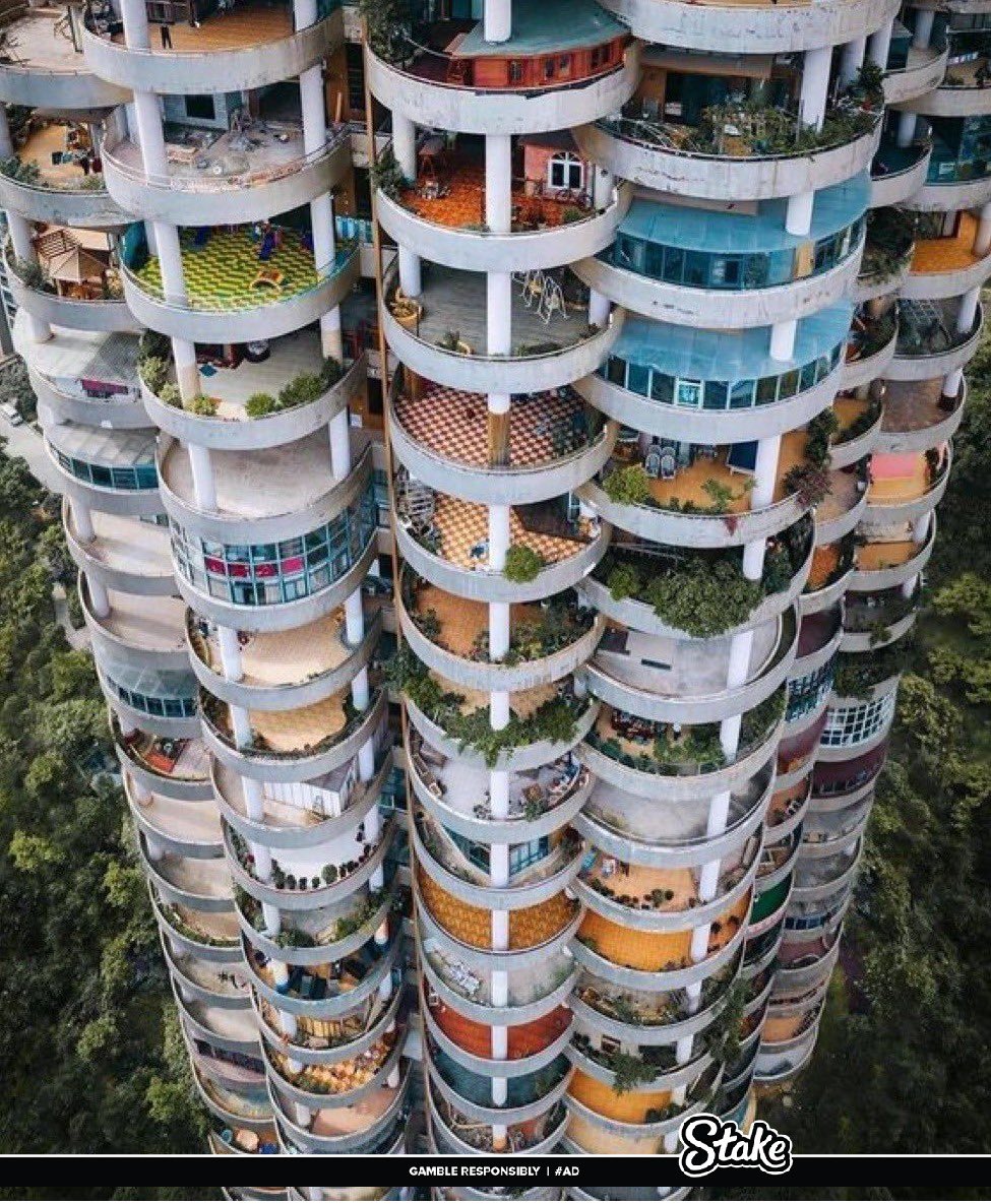 earth_tracker's tweet photo. Thread of the world's strangest architecture.🧵

1. This building in Guizhou China 🇨🇳 https://t.co/rnMfq79IsB