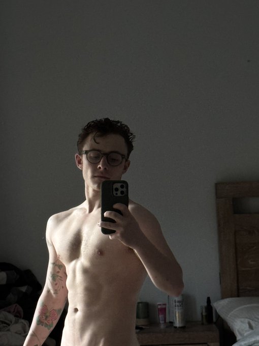 Felt cute https://t.co/X4snKYjFop