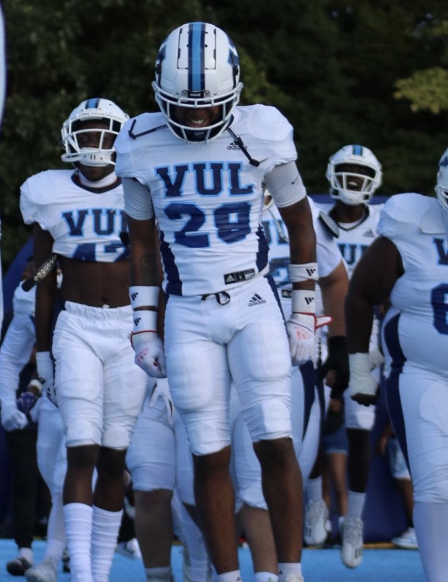 #AGTG I am blessed to receive my 2nd opportunity to play at the next level from <a href="/FootballVul/">VUL Football</a> <a href="/Dfarley_7/">Danny Farley</a> 🙌🏾

<a href="/_dhsathletics/">Denbigh Athletics</a>