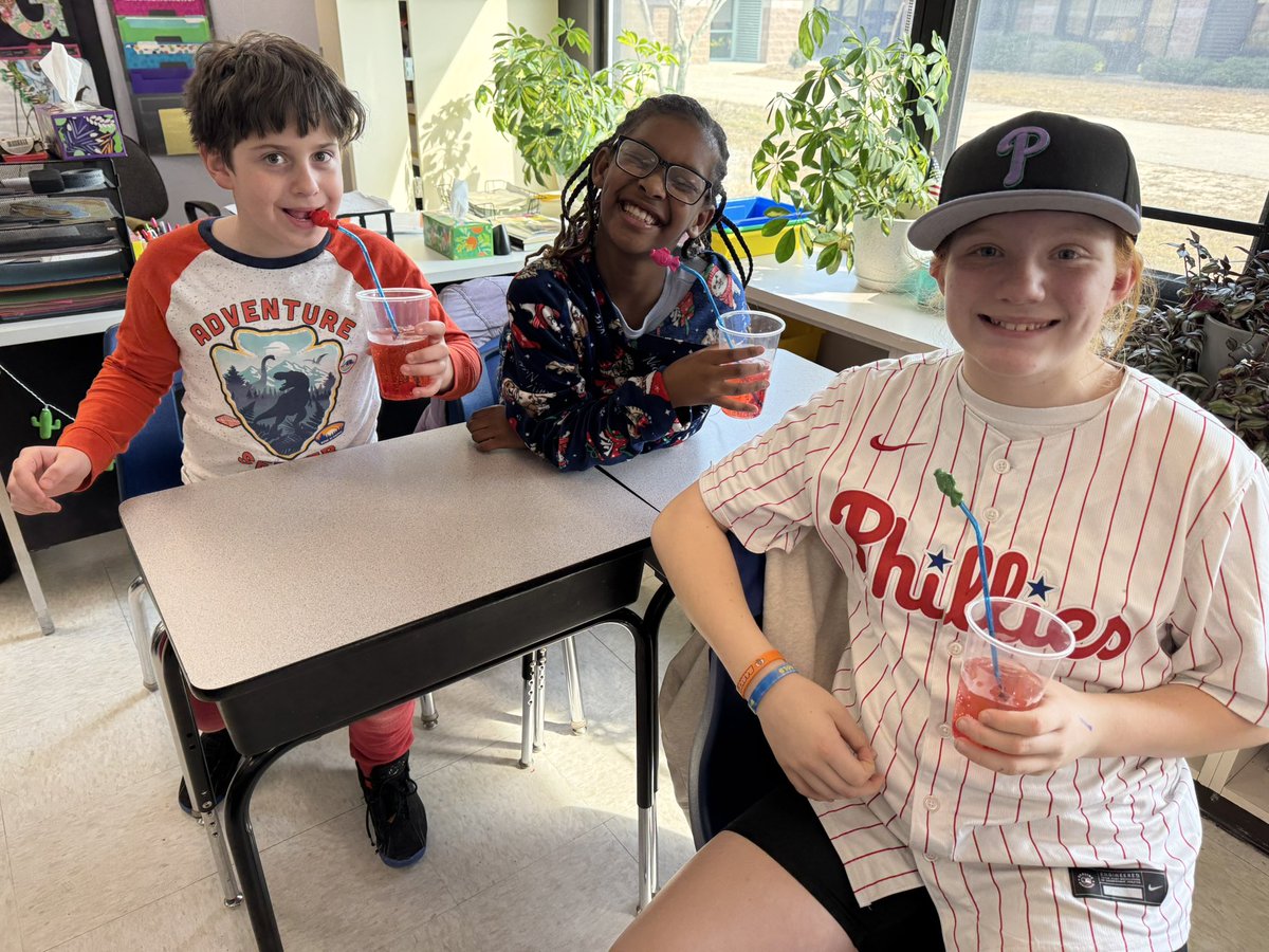 Jeannine Marie Golderer tweet media