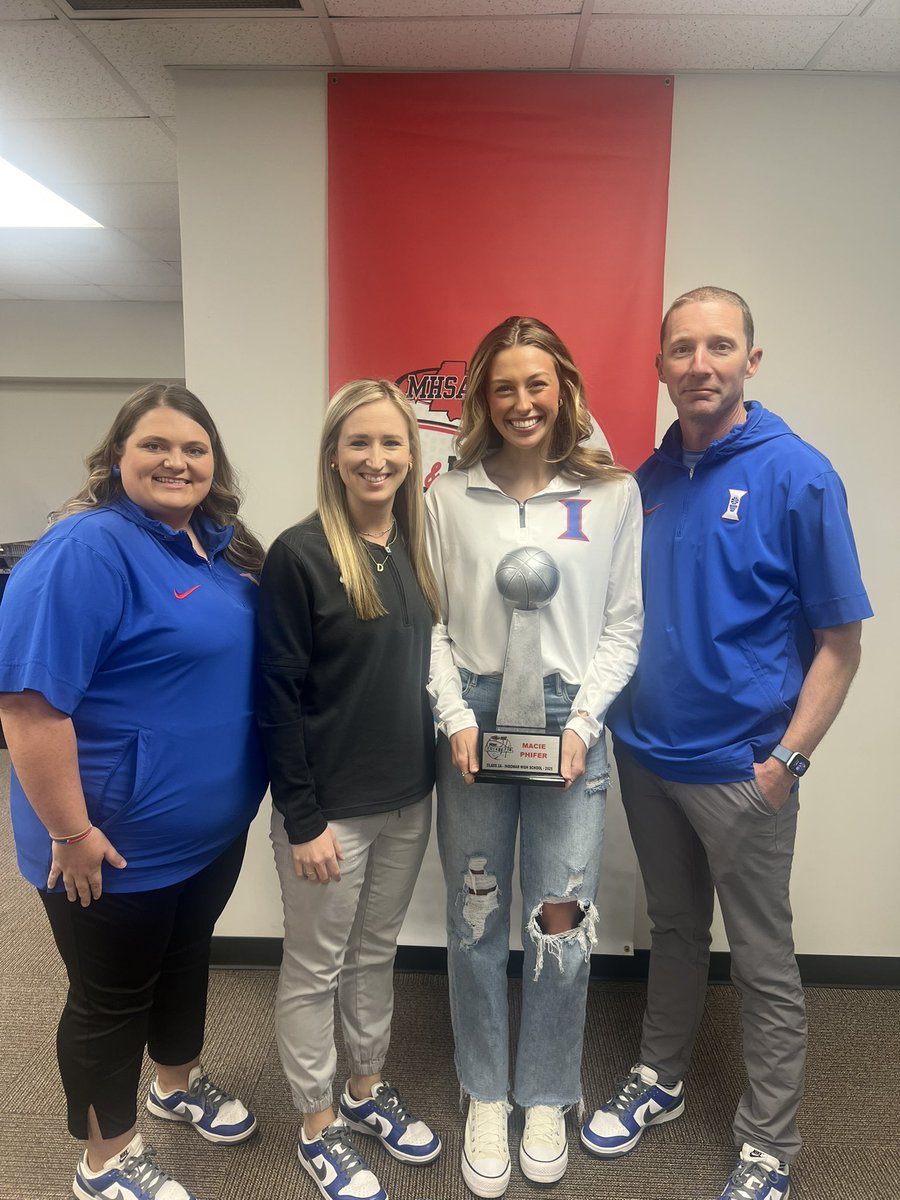 Today <a href="/MaciePhifer/">Macie Phifer</a> was honored at an awards ceremony at the <a href="/misshsaa/">MISSHSAA</a> for being Miss Basketball in Class 2A.  Congrats again!