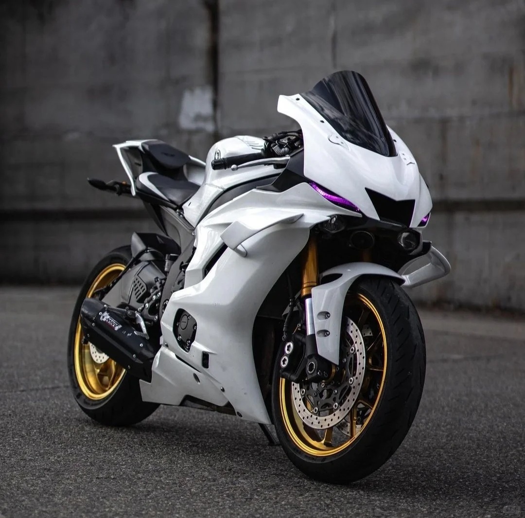 Emily59566605's tweet photo. #YAMAHA  #YZFR6 #R1M https://t.co/zWpxJQ2wxY