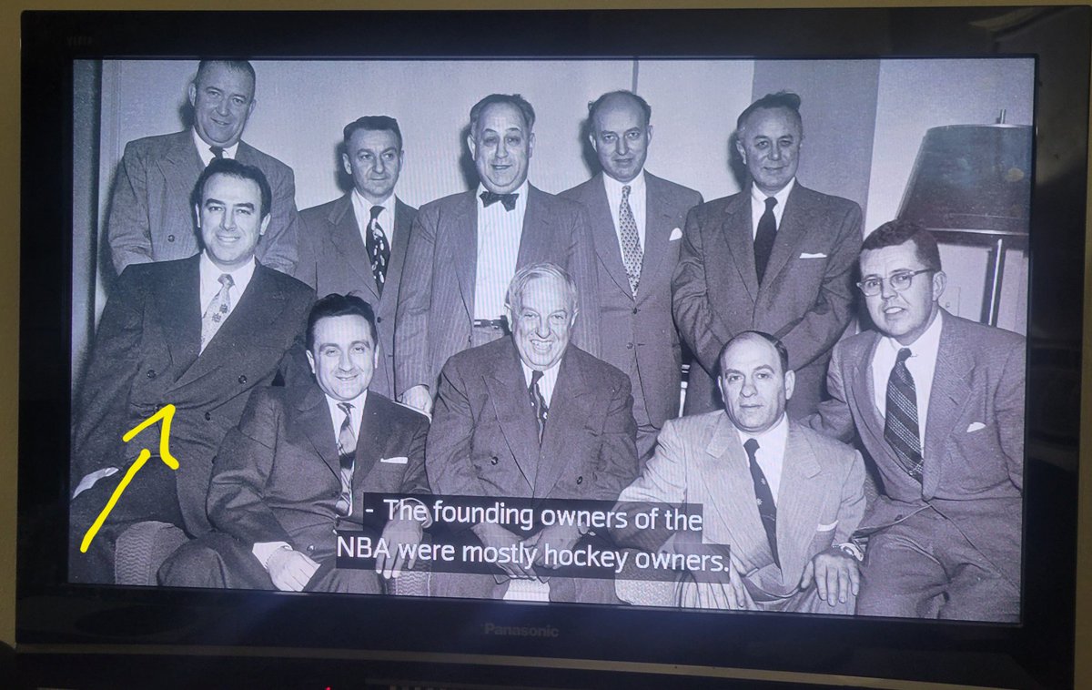 A picture of Leo Ferris with fellow NBA owners during the early days of the league pops up in the first 10 minutes of episode #1 of the new #Celtics documentary series on #HBO. Ferris was an NBA co-founder &amp; went on to co-create the 24sec Shotclock in #Syracuse
#SyracuseNationals