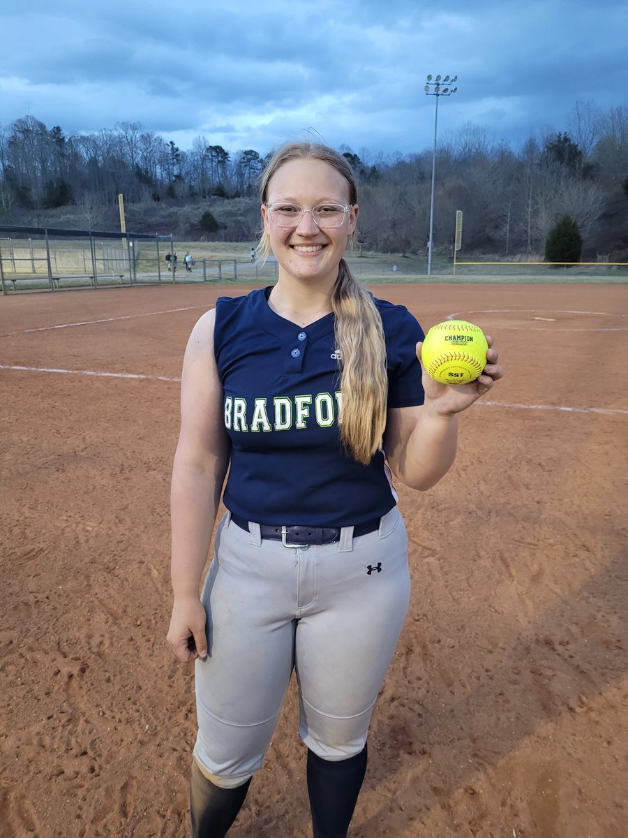 Emma Patheal tweet media