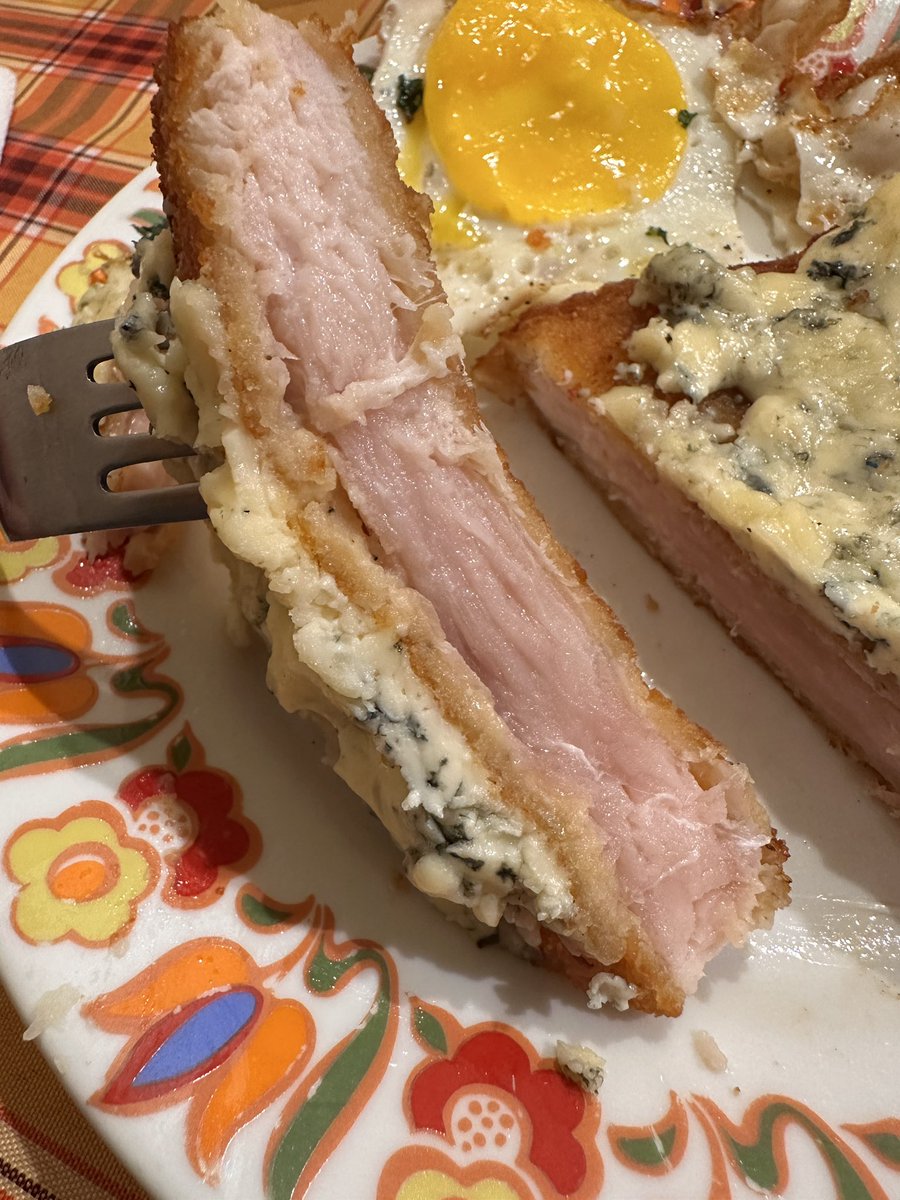 Pedí una milanesa de pollo <a href="/elclubdelamila/">El Club de la Milanesa</a> 2 minutos menos de cocción y cacareaba! Una vergüenza!