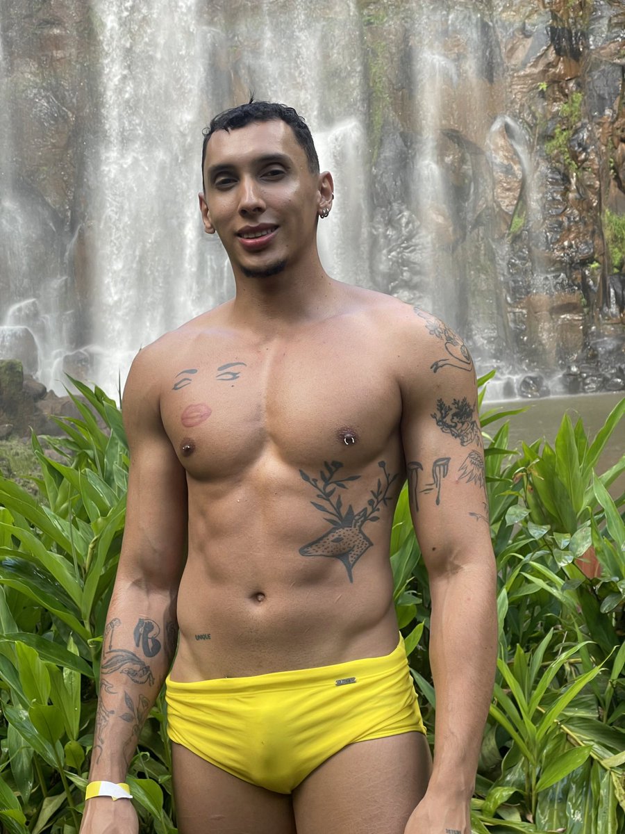 MarccosFag's tweet photo. Dia de cachoeira https://t.co/F54GFBYndb