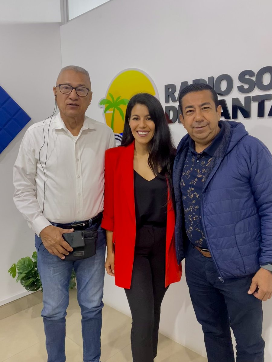 JCIManta's tweet image. 📻✨ ¡Haciendo eco en los medios locales! 🎙️💙

Nuestra Presidenta Local 2025, Ana María Ortiz, tuvo la oportunidad de visitar Radio Son de Manta, donde conversó sobre qué es la JCI, nuestras actividades y los proyectos que marcan nuestra visión para este año. 🌟