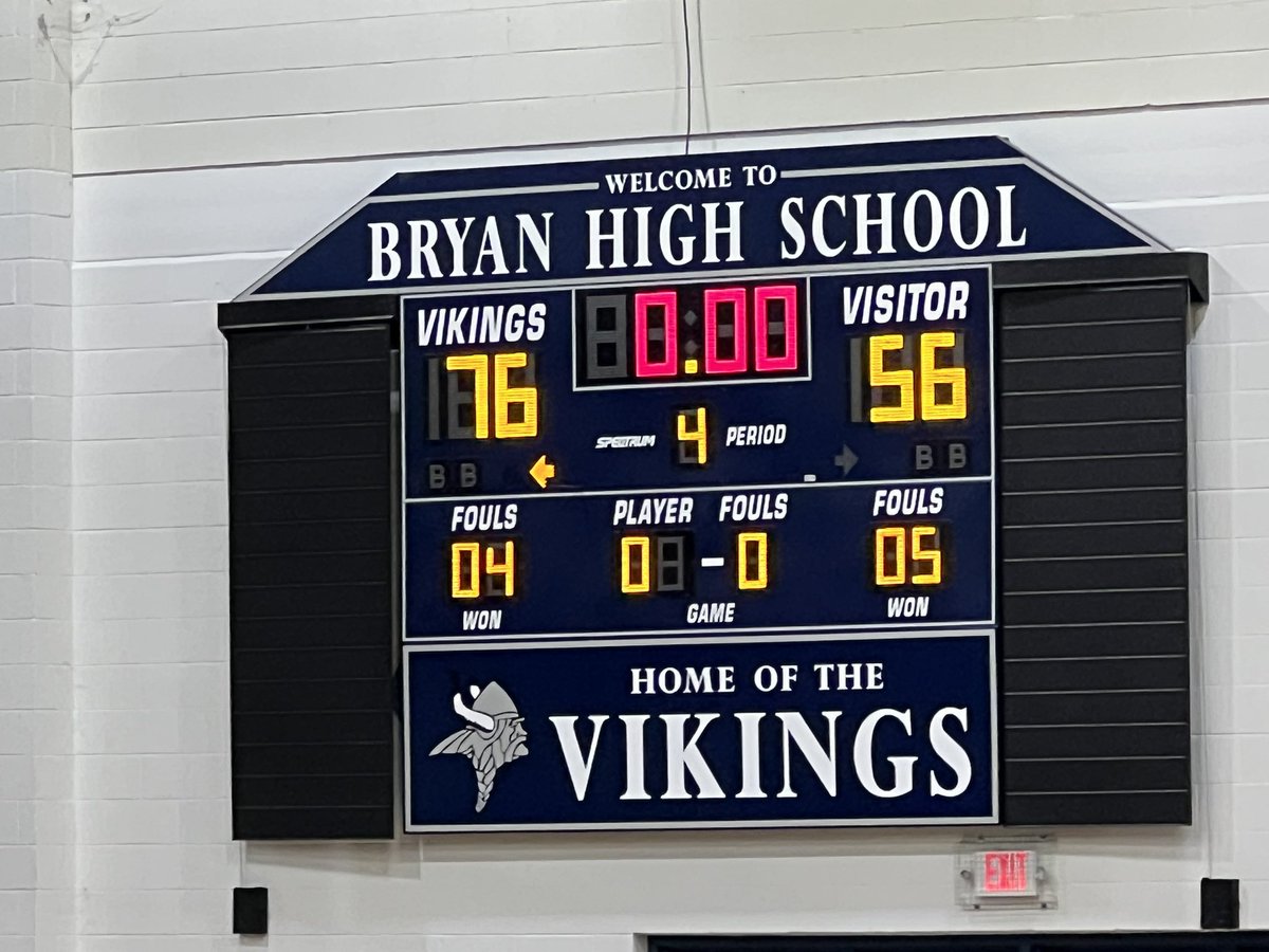 RStarzAthletics's tweet photo. Booker T Washington ADVANCES! They get the WIN over LBJ 76-56 #NextStopSanAntonio
@btwbasketball @LBJSports @uiltexas #BeARocStar 🤩 https://t.co/luCmWuPOBh