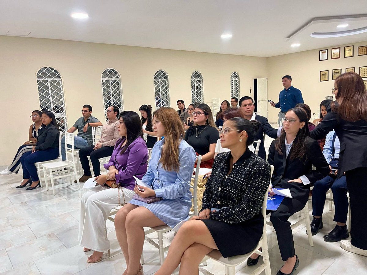 JCIManta's tweet image. 🔥 ¡La JCI Manta abre sus puertas a nuevos líderes! 🚀✨

Así vivimos nuestra primera Noche de Invitados 2025, un evento donde jóvenes con ganas de crecer conocieron más sobre JCI Manta y cómo pueden ser parte de esta organización que transforma líderes para un mundo cambiante.