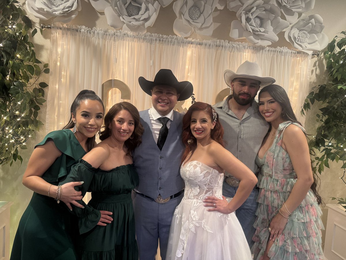 Sarah Olivas tweet media