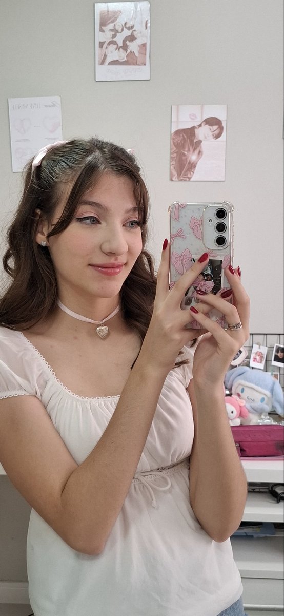 angelina ⋆୨୧˚ tweet media