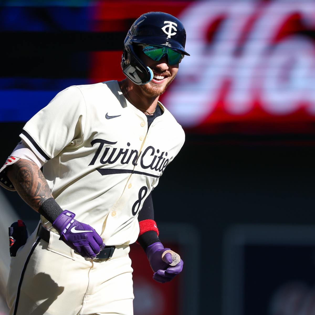 Talkin' Twins tweet media