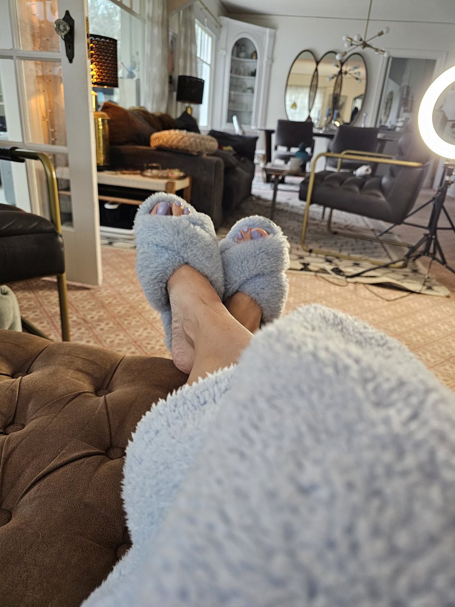 Content from giantesscleo